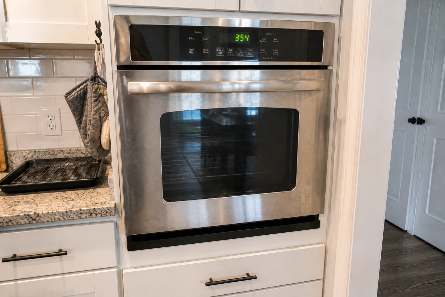 Oven repair service